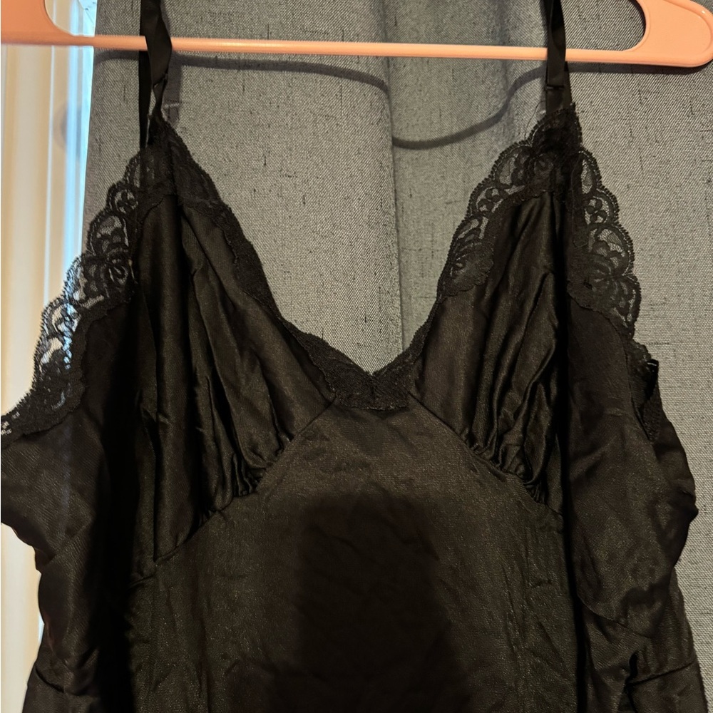 STUNNING VINTAGE BLACK SILK SLIP DRESS NIGHTWEAR ππππβ€οΈ - Picture 3 of 8